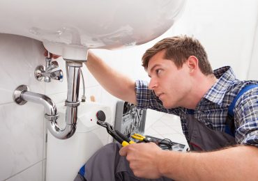 toilet repair and installation in San Roque